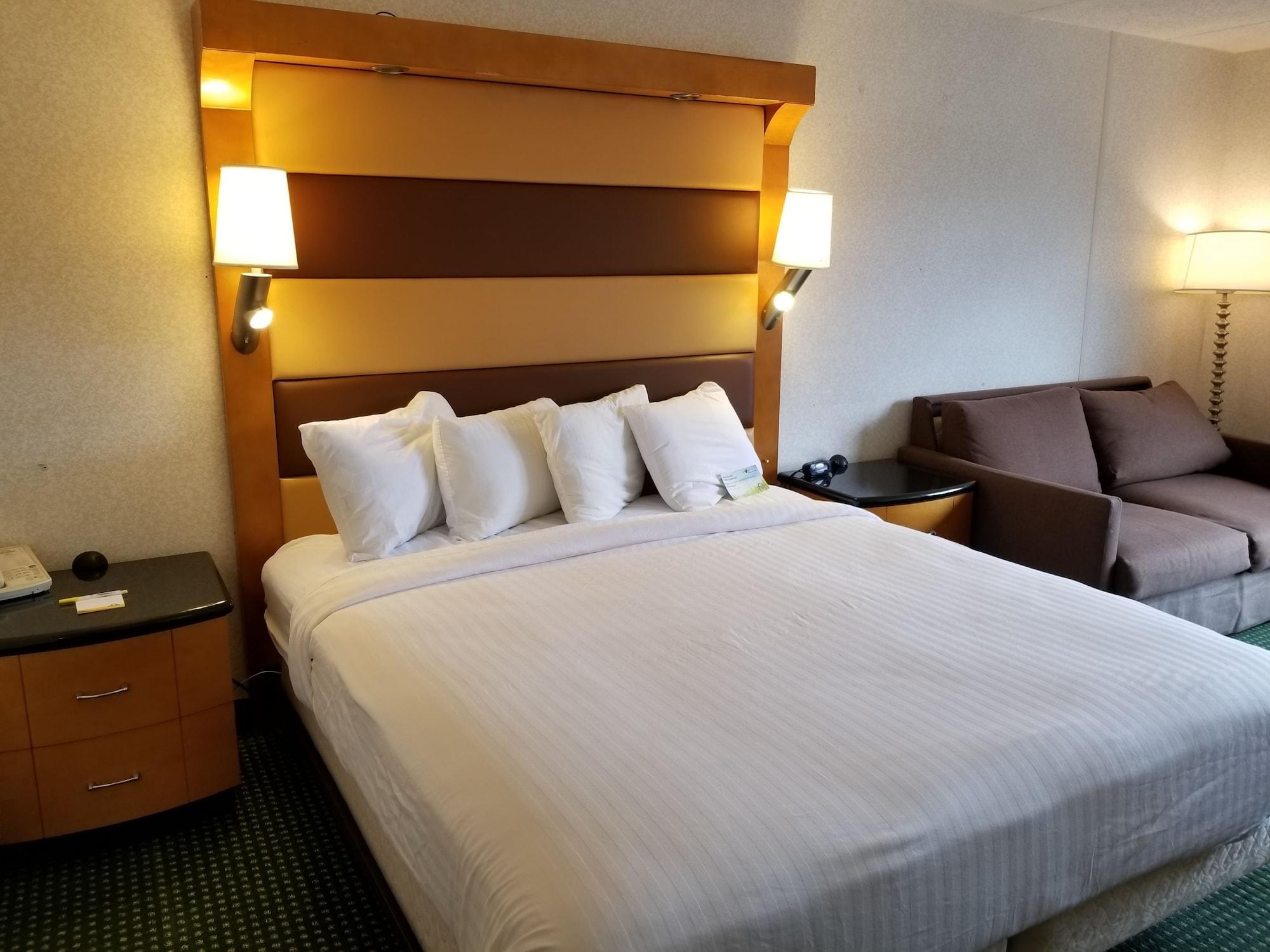 Отель Clarion Pointe Near Erie Casino Kearsarge Экстерьер фото