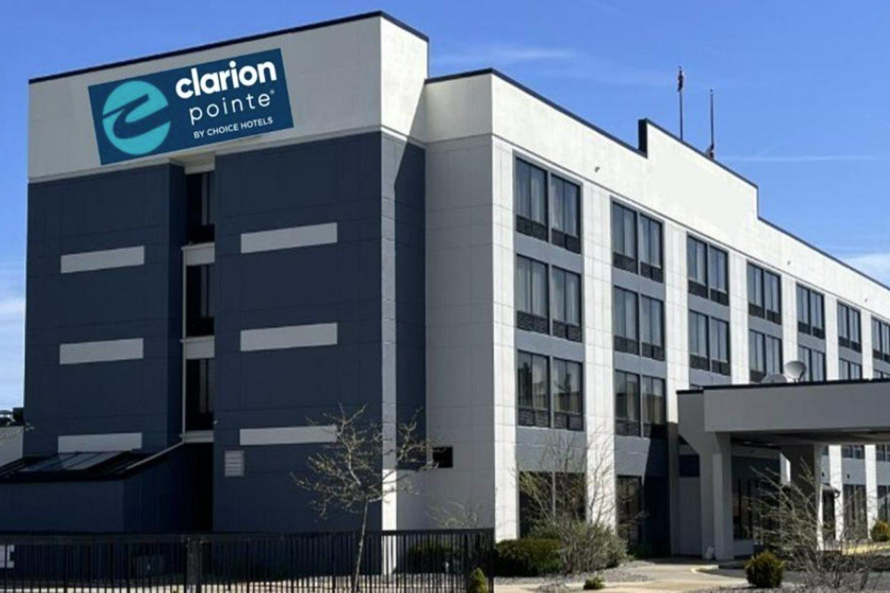 Отель Clarion Pointe Near Erie Casino Экстерьер фото