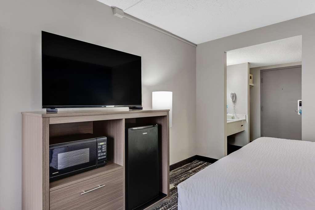 Отель Clarion Pointe Near Erie Casino Kearsarge Номер фото