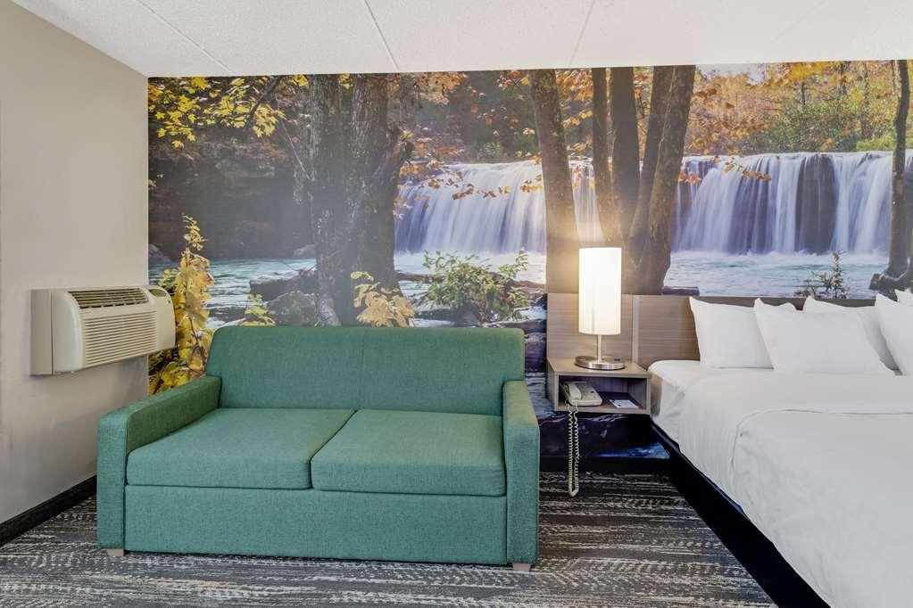 Отель Clarion Pointe Near Erie Casino Kearsarge Номер фото